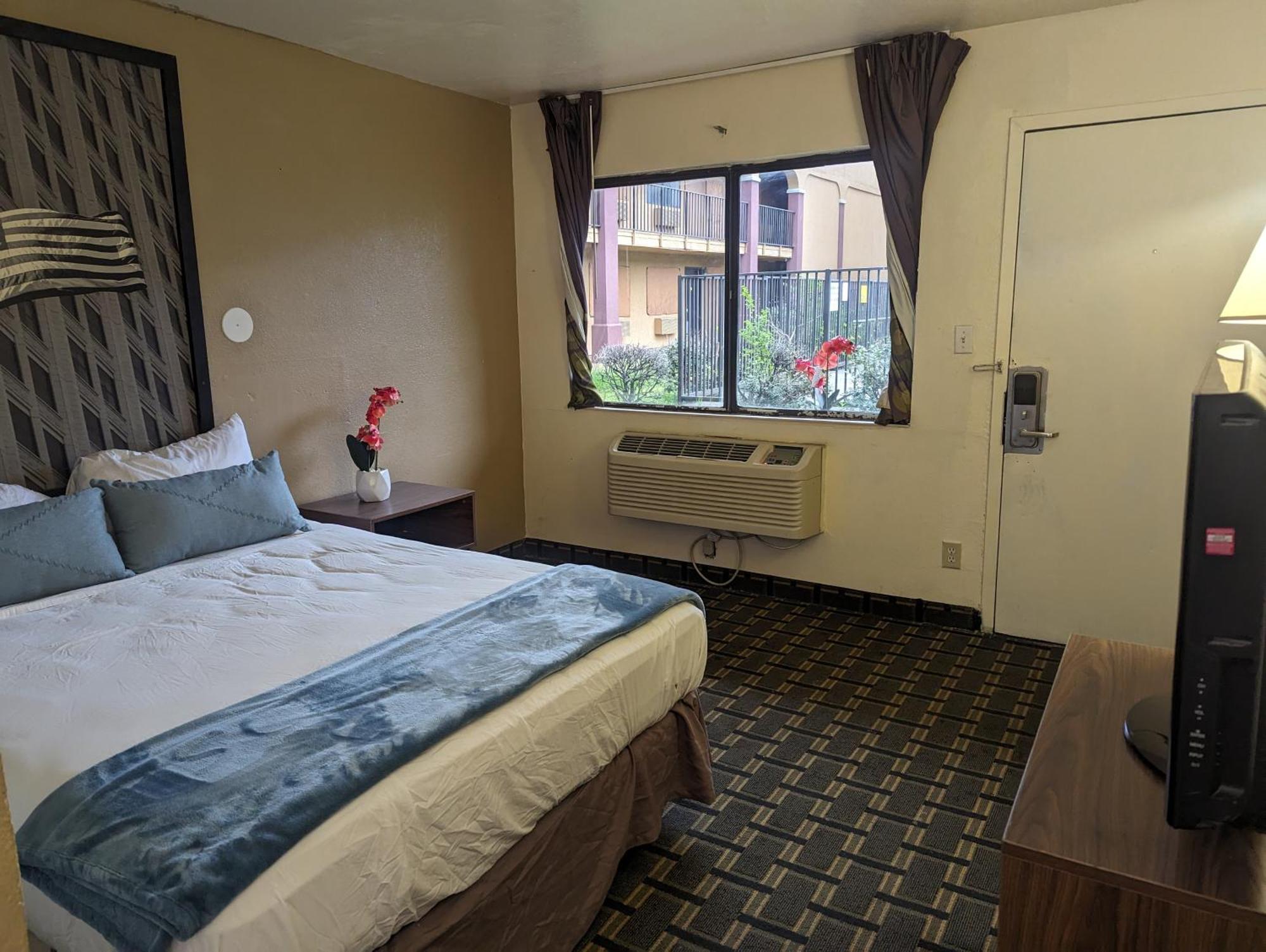 Southern Comfort Hotel 圖爾薩 外观 照片